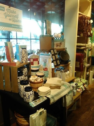 American Restaurant «Cracker Barrel Old Country Store», reviews and photos, 12357 Hornsby Ln, Newport News, VA 23602, USA