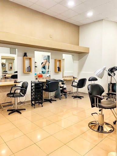 Peluquería-Centro Estética Canela en Ribadeo, Lugo