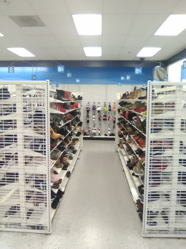 Clothing Store «Ross Dress for Less», reviews and photos, 2519 Tuscany St, Corona, CA 92881, USA