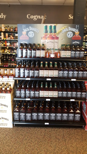 Liquor Store «Liquor Outlet», reviews and photos, 5107 Commercial St SE, Salem, OR 97306, USA