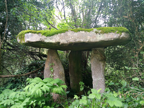 attractions Dolmen de Boutervilliers Boutervilliers