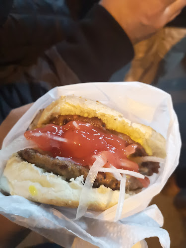 Hamburguesas al carbón queso y piña - Quito