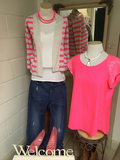 Thrift Store «3rd & Wooster Threads», reviews and photos, 301 N Wooster Ave, Dover, OH 44622, USA