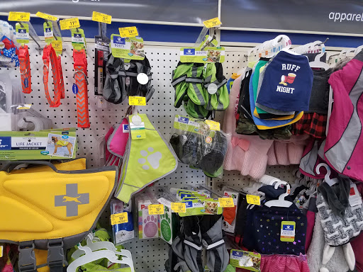 Pet Supply Store «PetSmart», reviews and photos, 248 Westminster Dr, Carlisle, PA 17013, USA