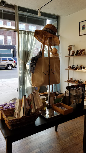 Boutique «The Brass Owl», reviews and photos, 36-19 Ditmars Blvd, Queens, NY 11105, USA