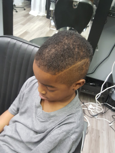 Hair Salon «Hair Etc By Vee», reviews and photos, 464 State St #3, Rochester, NY 14608, USA