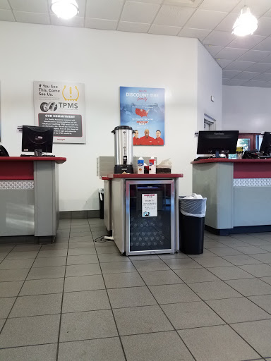 Tire Shop «Discount Tire Store - Chamblee, GA», reviews and photos, 4900 Peachtree Rd, Chamblee, GA 30341, USA