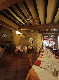 Atmosphère du Restaurant français Restaurant Auberge des Ducs d'Oc à Carcassonne - n°2