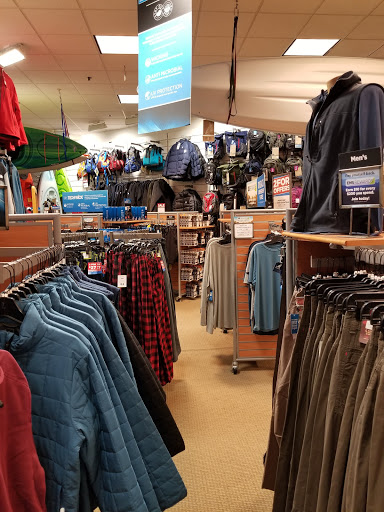 Outdoor Sports Store «Eastern Mountain Sports», reviews and photos, 1500 S Willow St, Manchester, NH 03103, USA