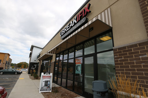 Electronics Repair Shop «uBreakiFix», reviews and photos, 3654 S 27th St, Milwaukee, WI 53221, USA