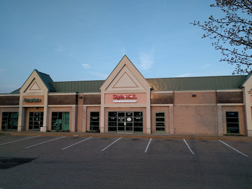 Consignment Shop «Style M.E. Boutique», reviews and photos, 563 N Drake Rd, Kalamazoo, MI 49009, USA