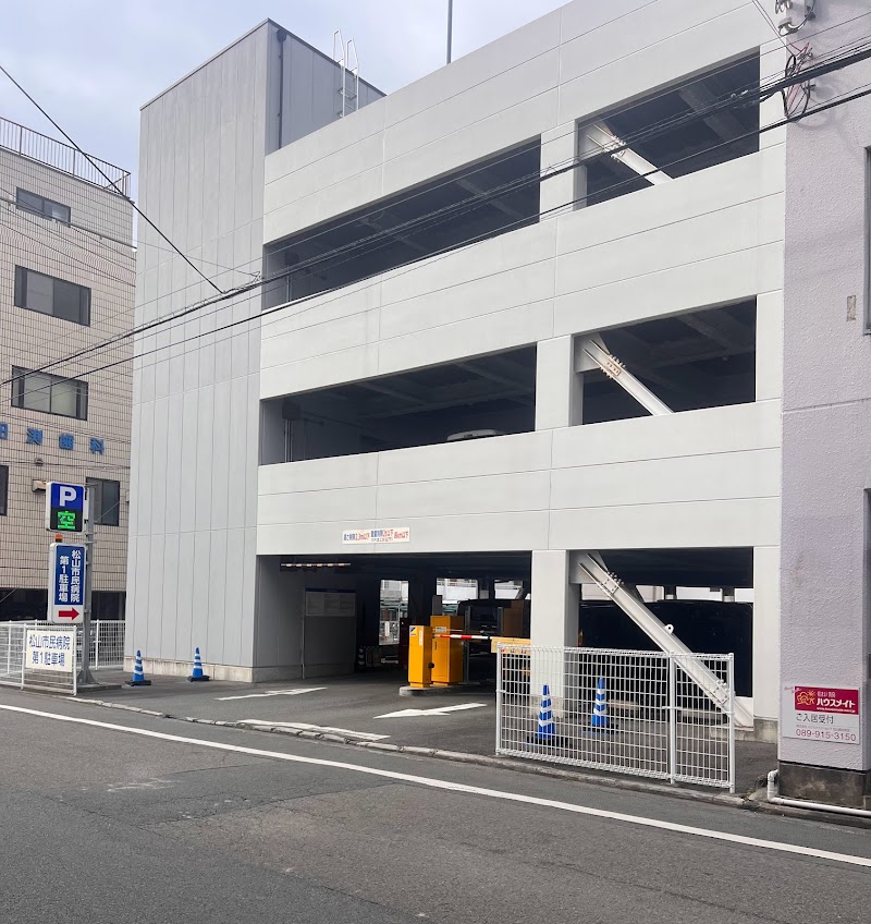 松山市民病院第1駐車場