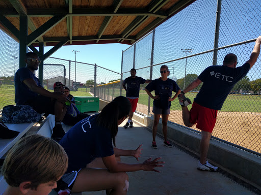 Recreation Center «Huffhines Recreation Center», reviews and photos, 200 N Plano Rd, Richardson, TX 75081, USA