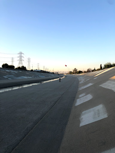 Self-Storage Facility «Storage Outlet Bellflower», reviews and photos, 10326 Foster Rd, Bellflower, CA 90706, USA