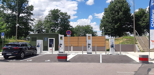 Borne de recharge de véhicules électriques Izivia Charging Station Fresnoy-le-Château