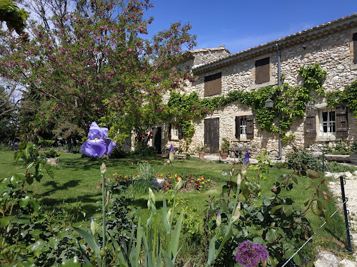 O.et H.Bour - Domaine de Grangeneuve à Roussas