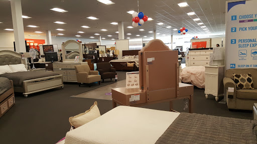 Furniture Store «Value City Furniture», reviews and photos, 5516 Leesburg Pike, Falls Church, VA 22041, USA