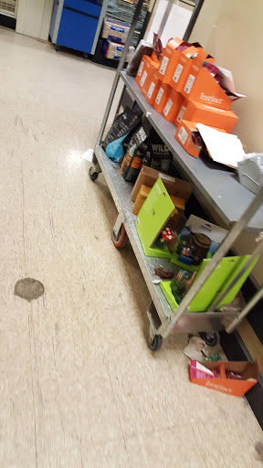 Pet Supply Store «PetSmart», reviews and photos, 1241 Point Mallard Pkwy, Decatur, AL 35601, USA