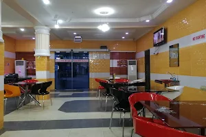 Iya Toyosi Restaurant Sagamu image