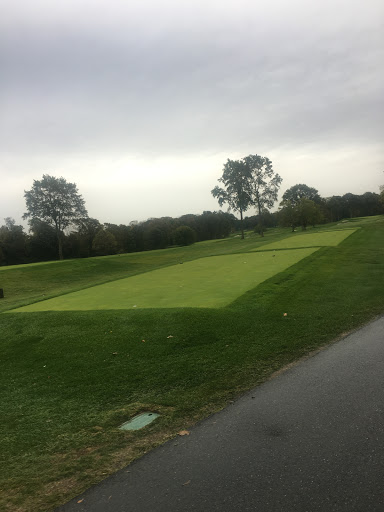 Golf Course «Silver Spring Golf Course», reviews and photos, 439 Silver Spring Rd, Ridgefield, CT 06877, USA