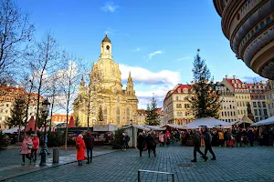 Advent auf dem Neumarkt image