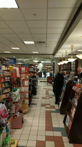 Book Store «Barnes & Noble», reviews and photos, 2800 S Rochester Rd, Rochester Hills, MI 48307, USA
