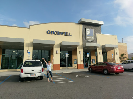 Goodwill Port Orange, 1752 Dunlawton Ave, Port Orange, FL 32129, USA, 