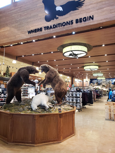 Outdoor Sports Store «Field & Stream», reviews and photos, 2075 Interchange Rd, Erie, PA 16509, USA