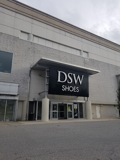 Shoe Store «DSW Designer Shoe Warehouse», reviews and photos, 640 W Dekalb Pike, King of Prussia, PA 19406, USA