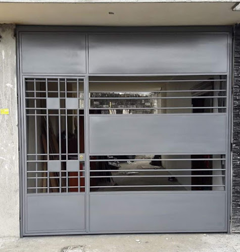 Opiniones de DoorMatik - Puertas Automáticas en Santo Domingo de los Colorados - Oficina de empresa