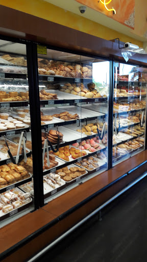 Supermarket «Vallarta Supermarkets», reviews and photos, 7900 Imperial Hwy, Downey, CA 90242, USA