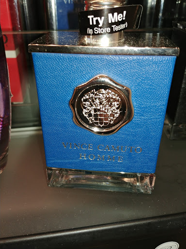 Shoe Store «DSW Designer Shoe Warehouse», reviews and photos, 276 New Britain Ave, Plainville, CT 06062, USA