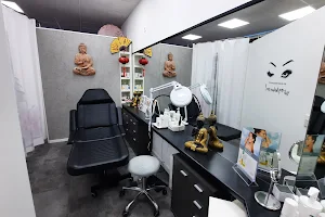 Dream Team Beauty Studio image