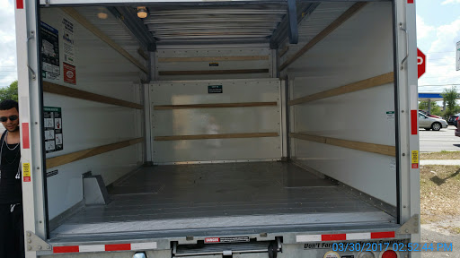 Truck Rental Agency «U-Haul Moving & Storage of Alafaya», reviews and photos, 11815 E Colonial Dr, Orlando, FL 32826, USA