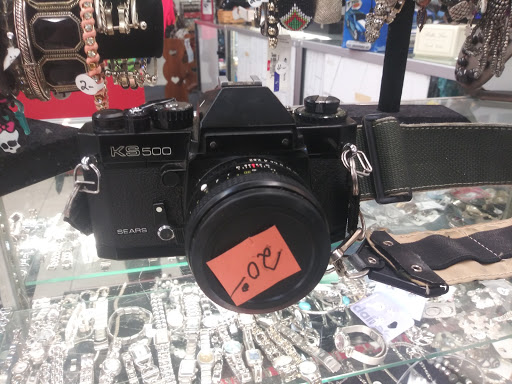 Thrift Store «The Salvation Army Family Store & Donation Center», reviews and photos, 45250 Northpointe Blvd, Utica, MI 48315, USA