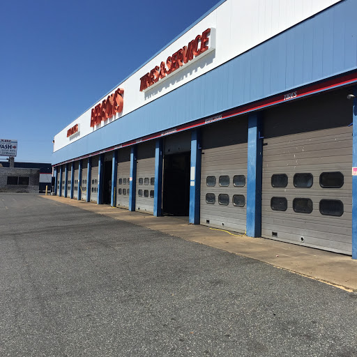 Auto Parts Store «Pep Boys Auto Parts & Service», reviews and photos, 1628 N Salisbury Blvd, Salisbury, MD 21801, USA