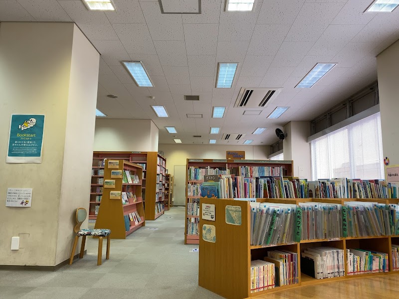 墨田区立横川コミュニティ会館図書室