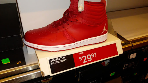 Sporting Goods Store «Nike Factory Store», reviews and photos, 4600 Shelbyville Rd #615, Louisville, KY 40207, USA