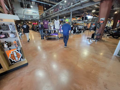 Motorcycle Dealer «Cowboy’s Alamo City Harley-Davidson», reviews and photos