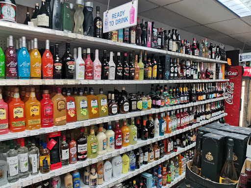 Liquor Store «Bayside Liquor Store», reviews and photos, 184 NE 3rd Ave, Miami, FL 33132, USA
