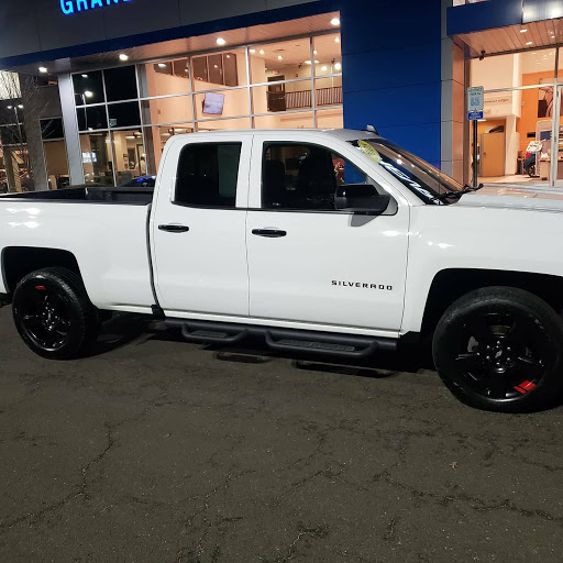 Car Dealer «Grand Prize Chevrolet Buick GMC», reviews and photos, 32 NY-304, Nanuet, NY 10954, USA