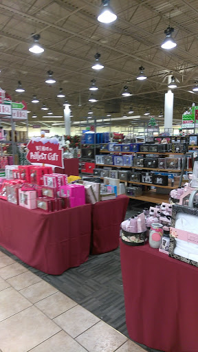 Clothing Store «Burlington Coat Factory», reviews and photos, 22331 Eureka Rd, Taylor, MI 48180, USA