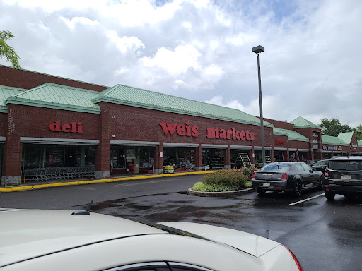 Supermarket «Weis Markets», reviews and photos, 2100 E County Line Rd, Huntingdon Valley, PA 19006, USA