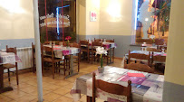 Atmosphère du Pizzeria Napoli à Saâcy-sur-Marne - n°5