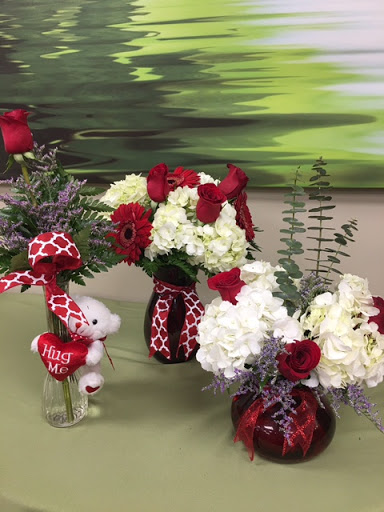 Florist «Plainfield Florist», reviews and photos, 1017 E Main St, Plainfield, IN 46168, USA