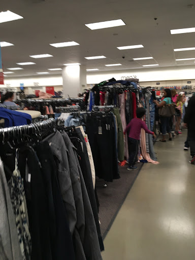 Department Store «Nordstrom Rack Bergen Town Center», reviews and photos, 510 Bergen Town Center, Paramus, NJ 07652, USA