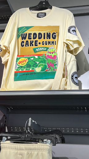 Shopping Mall «Freedom Village Shopping Center», reviews and photos, 1039 Alleghany St, Charlotte, NC 28208, USA