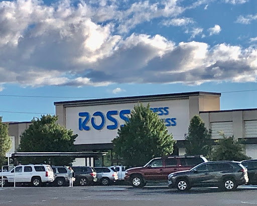 Clothing Store «Ross Dress for Less», reviews and photos, 3000 Gateway St, Springfield, OR 97477, USA