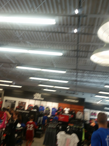 Clothing Store «Nike Factory Store», reviews and photos, 505 Premium Outlets Dr, Monroe, OH 45050, USA