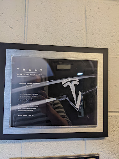 Auto Body Shop «Giles Auto Body», reviews and photos, 26940 Michigan Ave, Inkster, MI 48141, USA